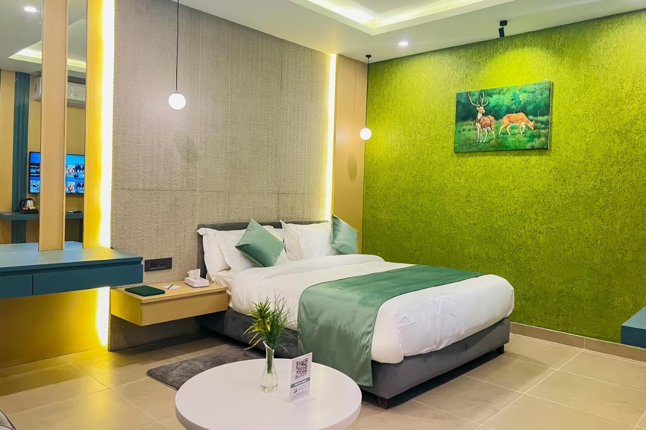 Hotel Aikawa Sauraha Ngoại thất bức ảnh